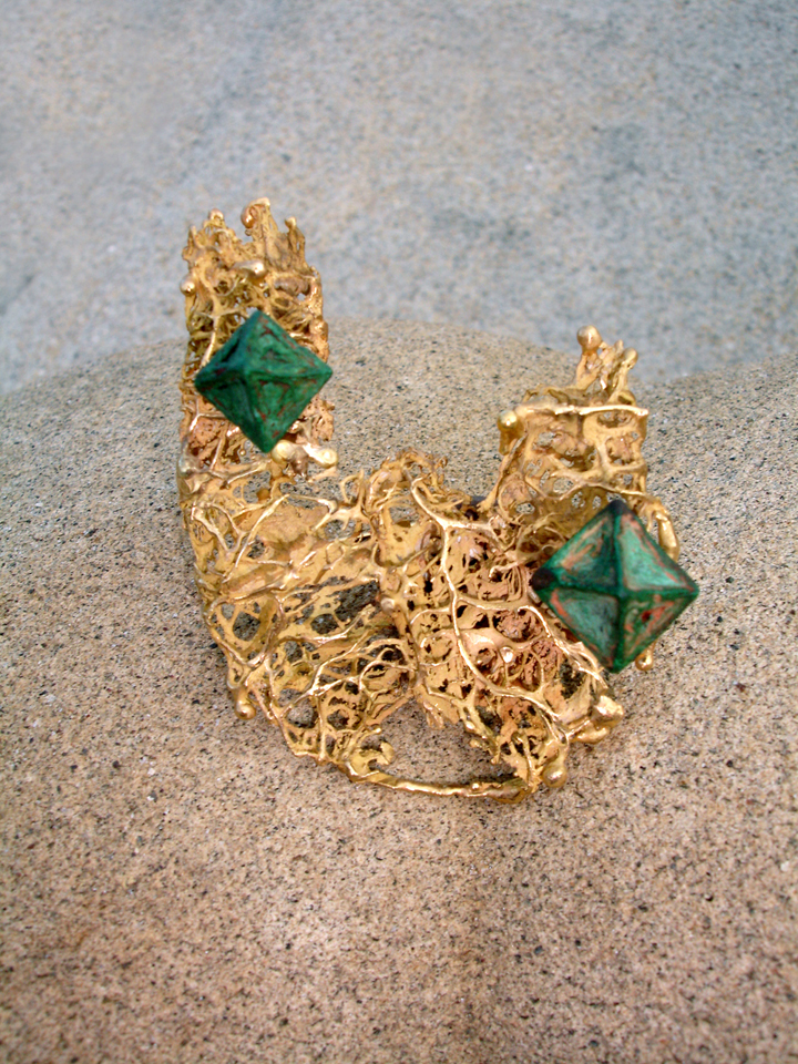 Ruth, pin, gold cast from a wild cucumber pod, with cuprite crystals, 1960s